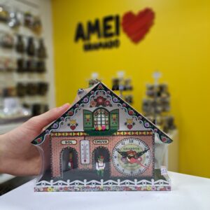 Chalé do Tempo G. Eu Amei Gramado com Relógio