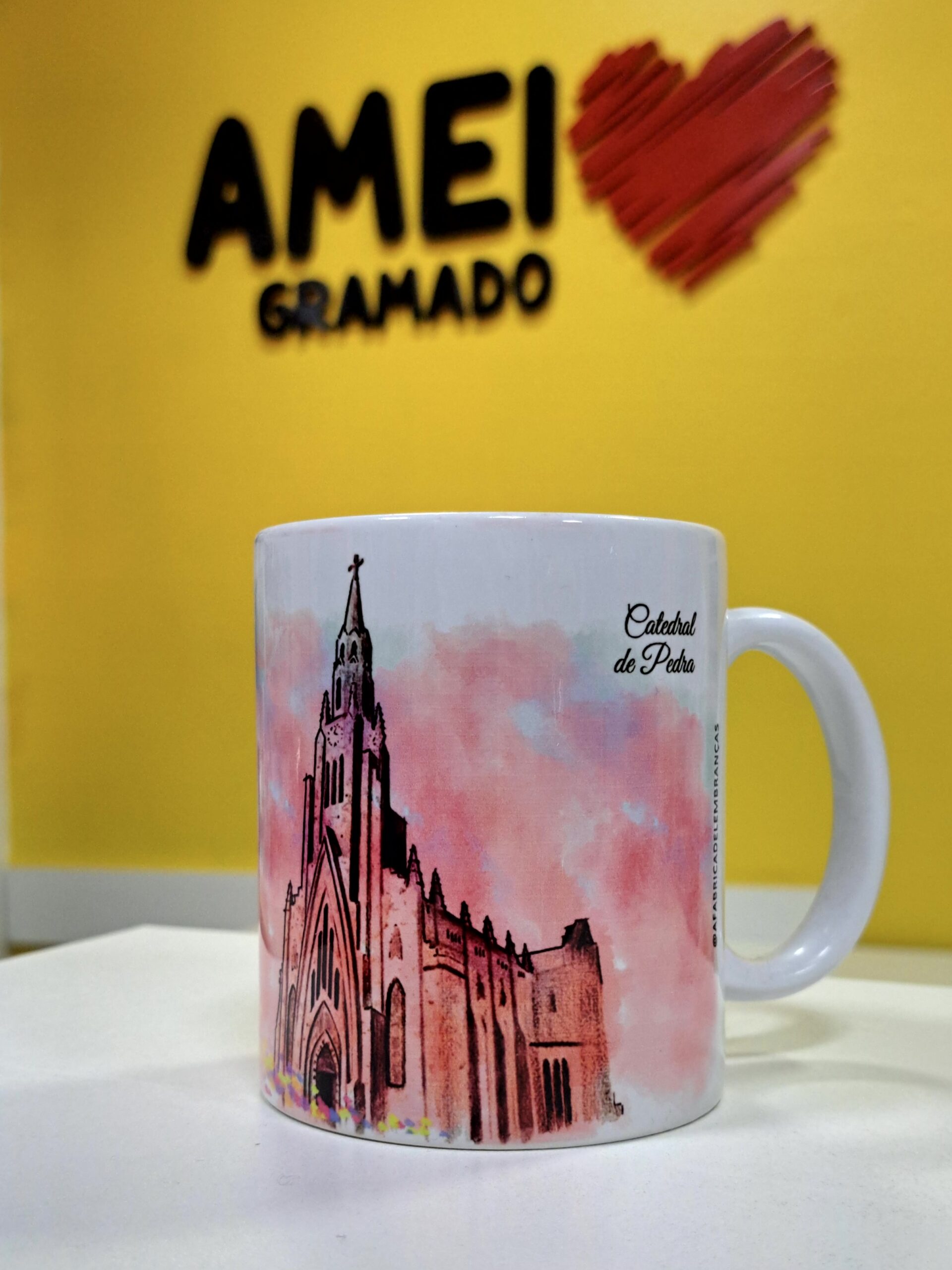 Caneca Cores 325ml Igreja de Canela Colorida