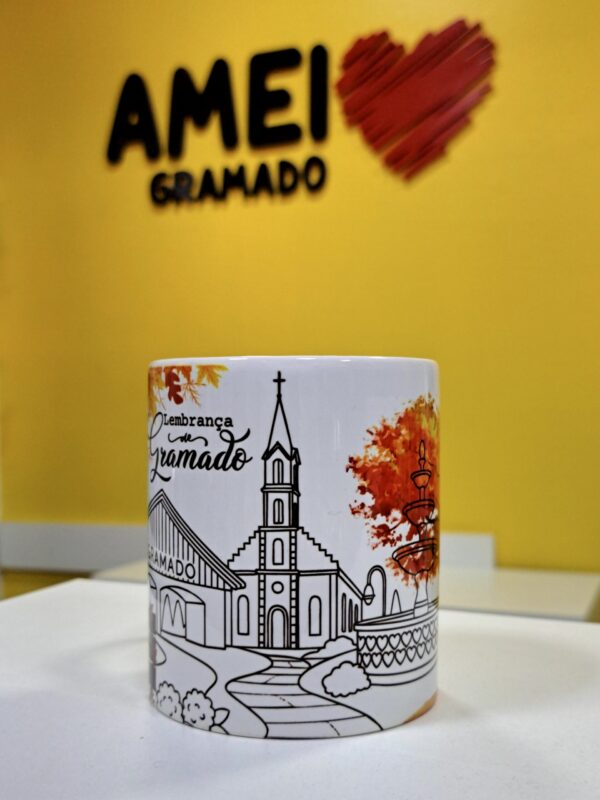 Caneca Cores 325ml Pórtico Igreja Folhas Laranjas de Outono Gramado - Imagem 2