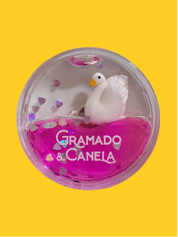 Ímã Globo de Neve Flutuante Lago Negro Rosa