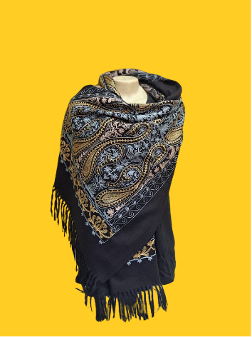 Pashmina Bordada Preta