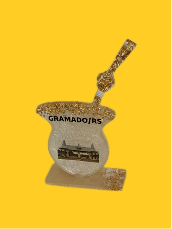 Enfeite Chimarrão Marrom e Dourado