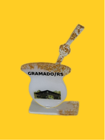 Enfeite Chimarrão Igreja de Gramado Branco e Dourado